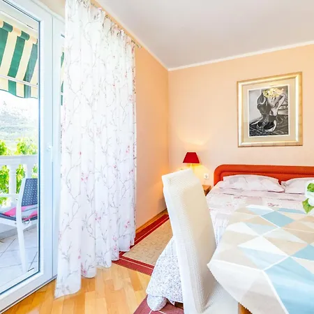 Nadica 3* Baška