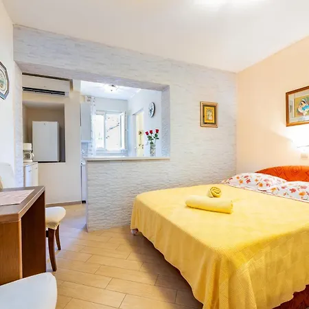 Affittacamere Nadica 3*