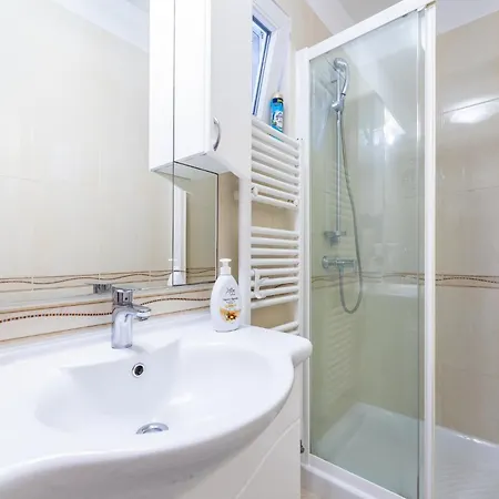 Nadica 3* Baška