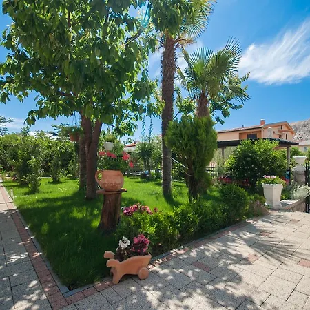 Nadica Guest house